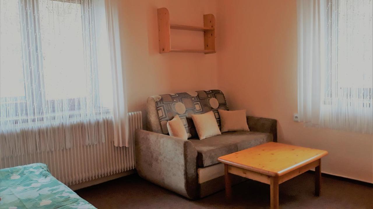 יאבלונץ נאד איזרו Apartment Ulrich מראה חיצוני תמונה