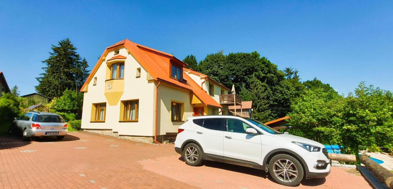 יאבלונץ נאד איזרו Apartment Ulrich מראה חיצוני תמונה