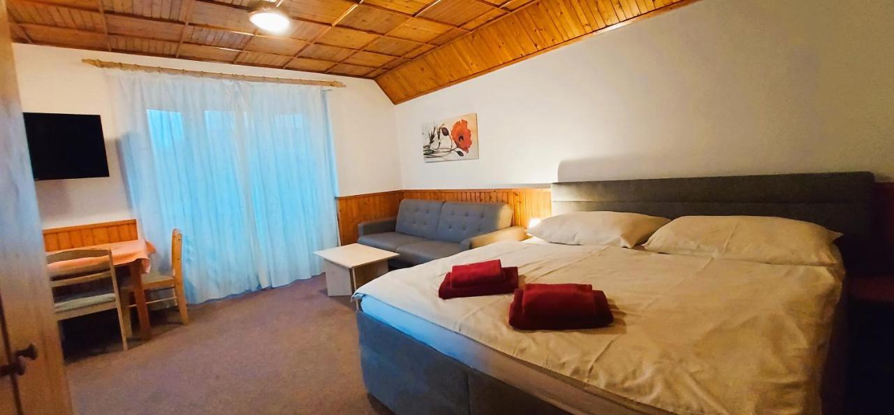 יאבלונץ נאד איזרו Apartment Ulrich מראה חיצוני תמונה
